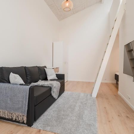 Studio Apartments Close To Airport Mithvagur Extérieur photo