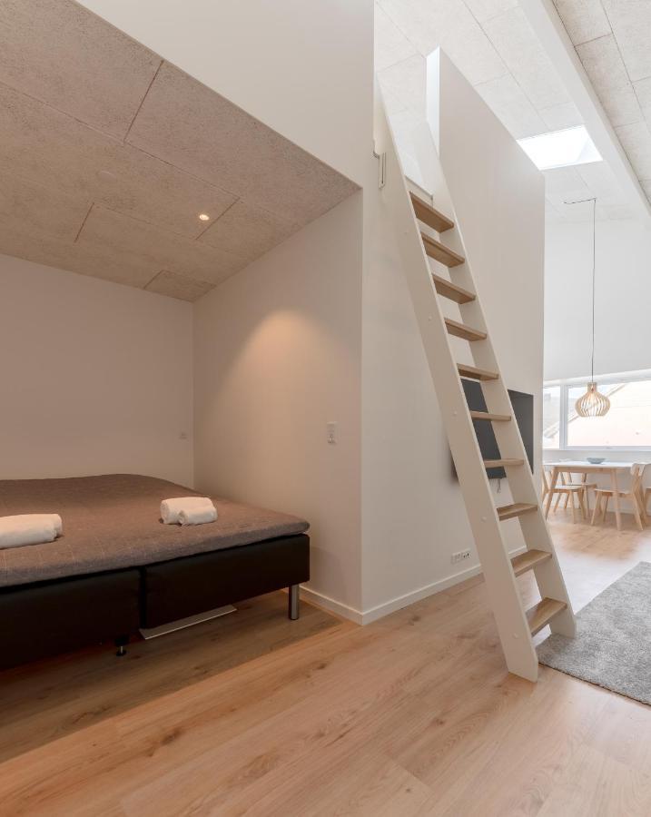 Studio Apartments Close To Airport Mithvagur Extérieur photo