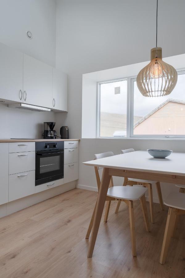 Studio Apartments Close To Airport Mithvagur Extérieur photo